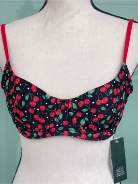 wild fable Black Cherry Print Bikini Top with Red Straps Small 4-6